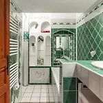 Apartment Duplex 300m De La *