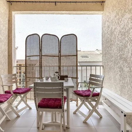 Appartement Duplex 300m De La