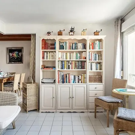 Apartment Duplex 300m De La Frejus