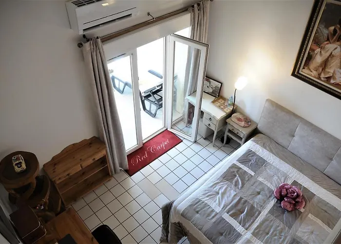 Duplex 300m De La *