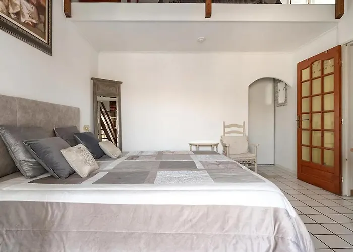 Duplex 300m De La شقة *